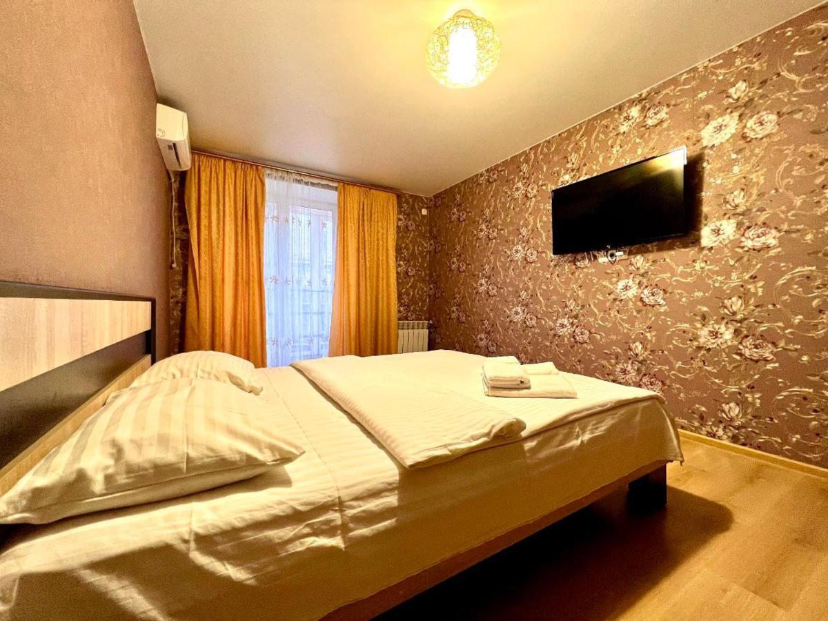 Apartpoltava: Spacious One-Bedroom in New Building, Korpusnyi Park Exterior photo
